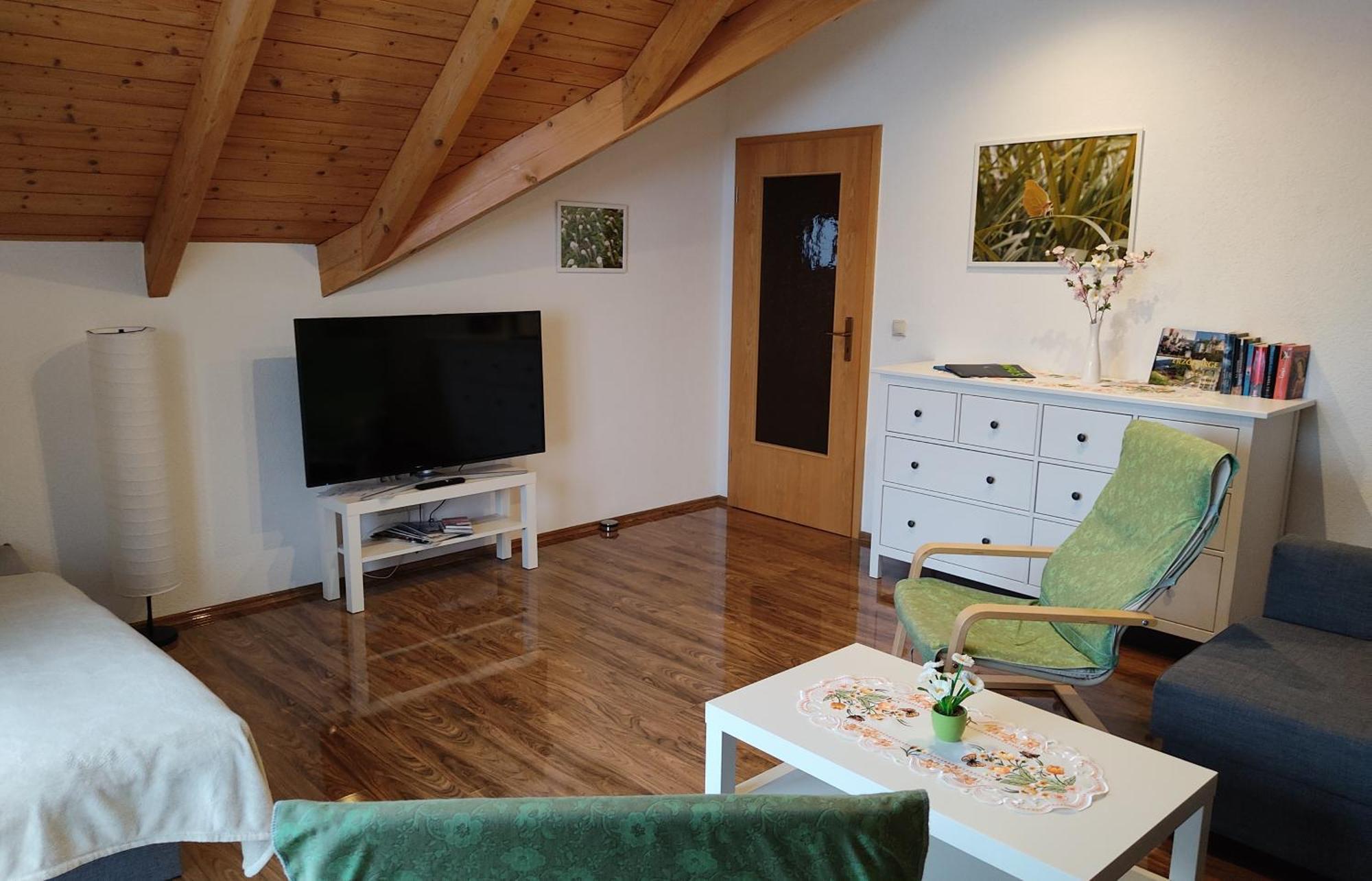 Gemuetliche Ferienwohnung Im Schoenen Erzgebirge - Wohnung Fruehling Eibenstock Bagian luar foto